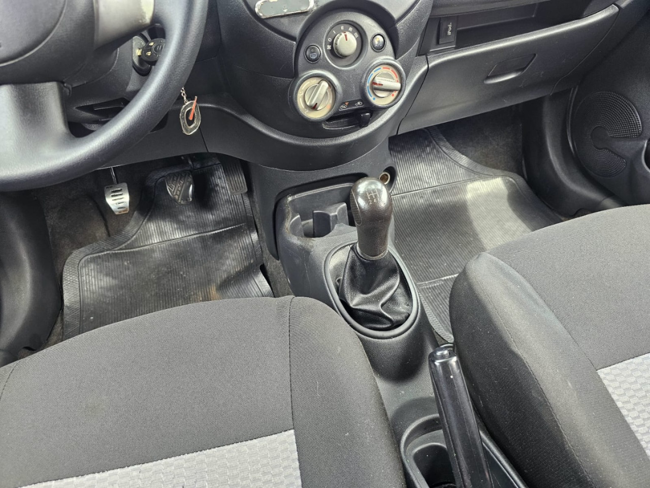 March 1.6 16V 4P SV FLEX