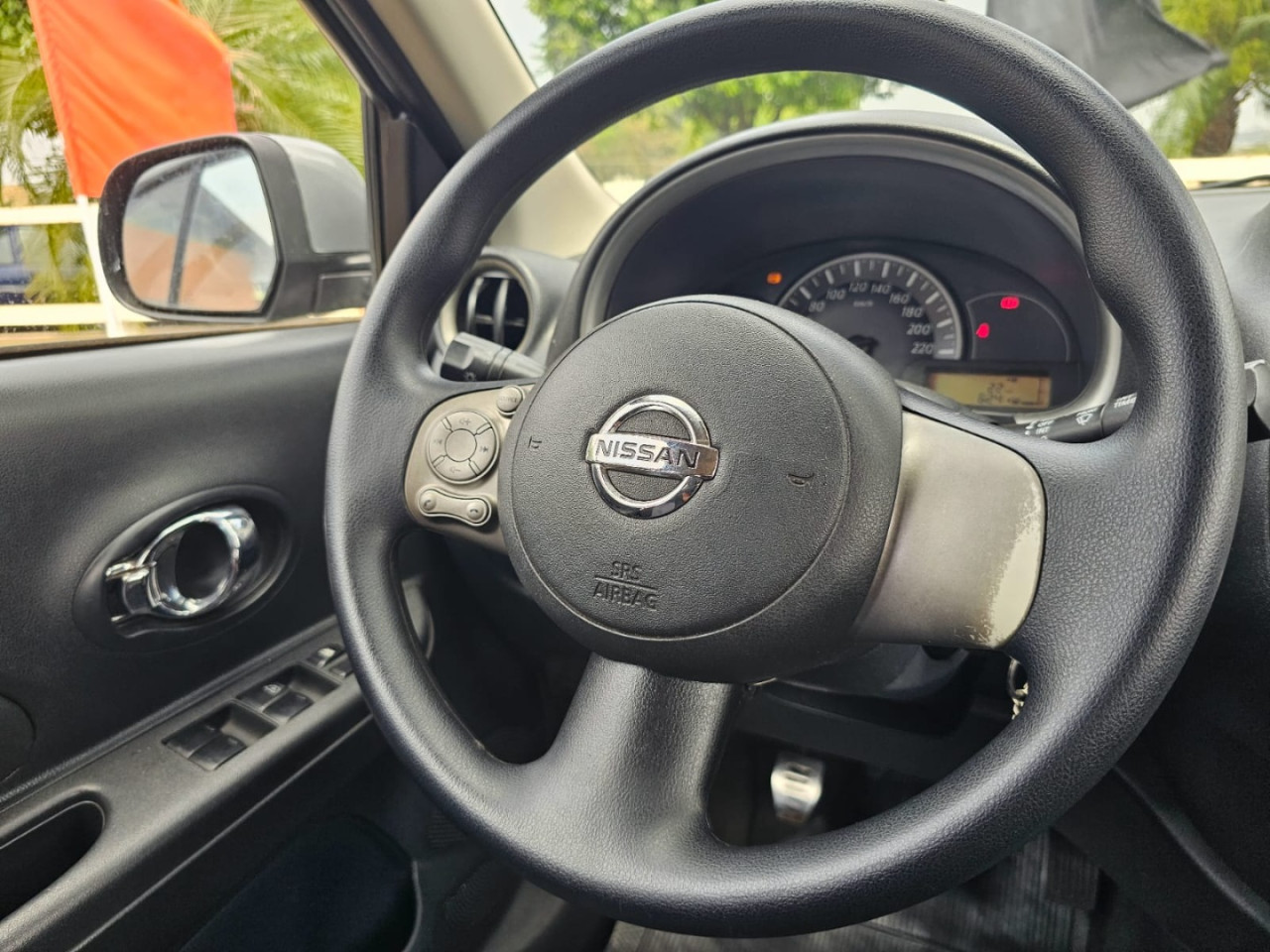 March 1.6 16V 4P SV FLEX