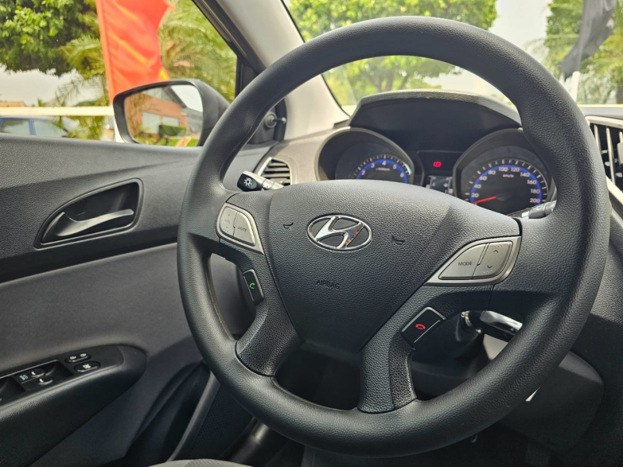 HB 20 Sedan 1.0 12V 4P FLEX UNIQUE