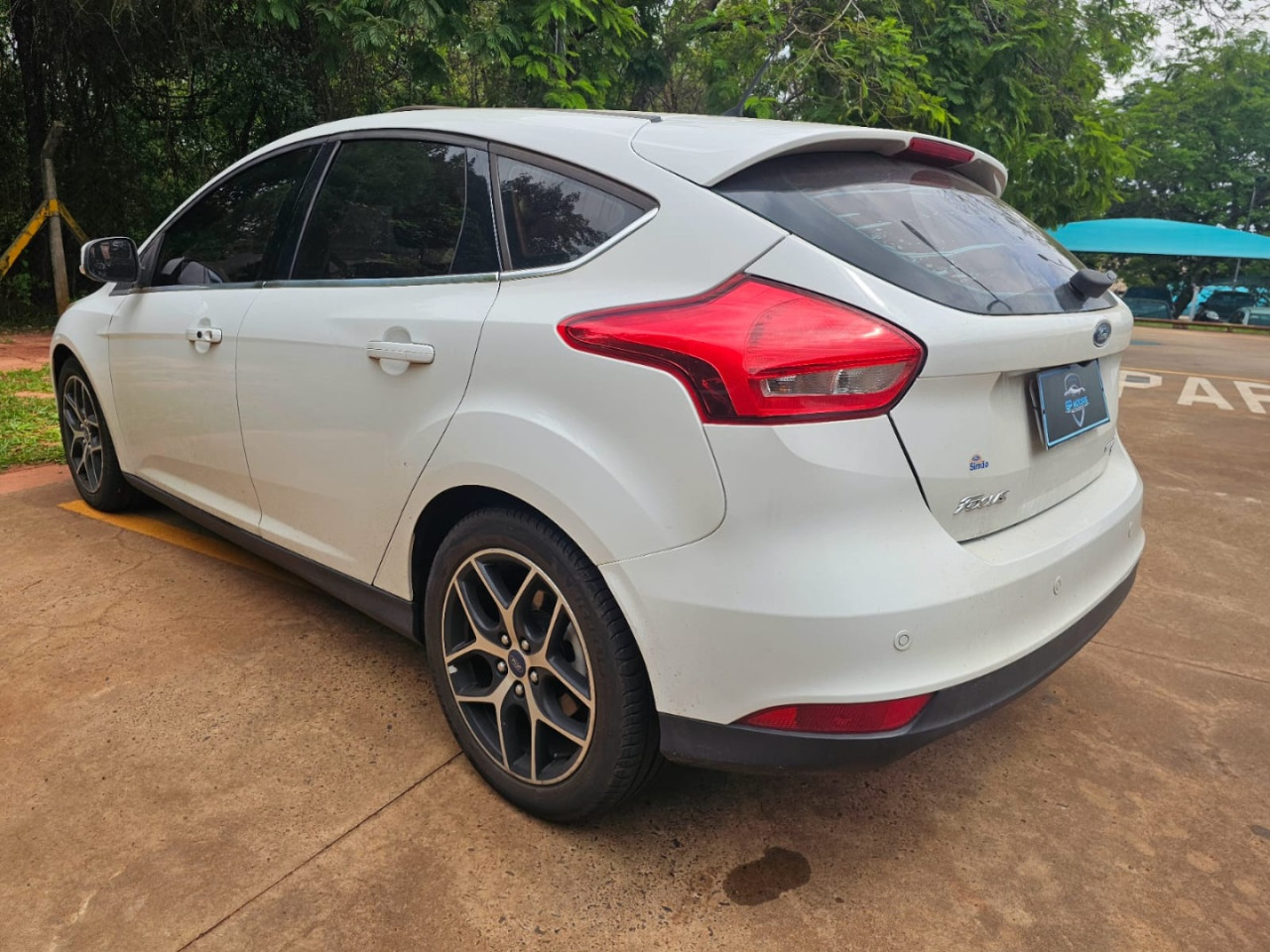 Focus Hatch 2.0 16V 4P TITANIUM PLUS FLEX