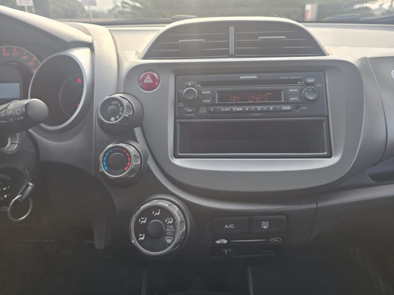 Fit 1.4 16V 4P LX FLEX