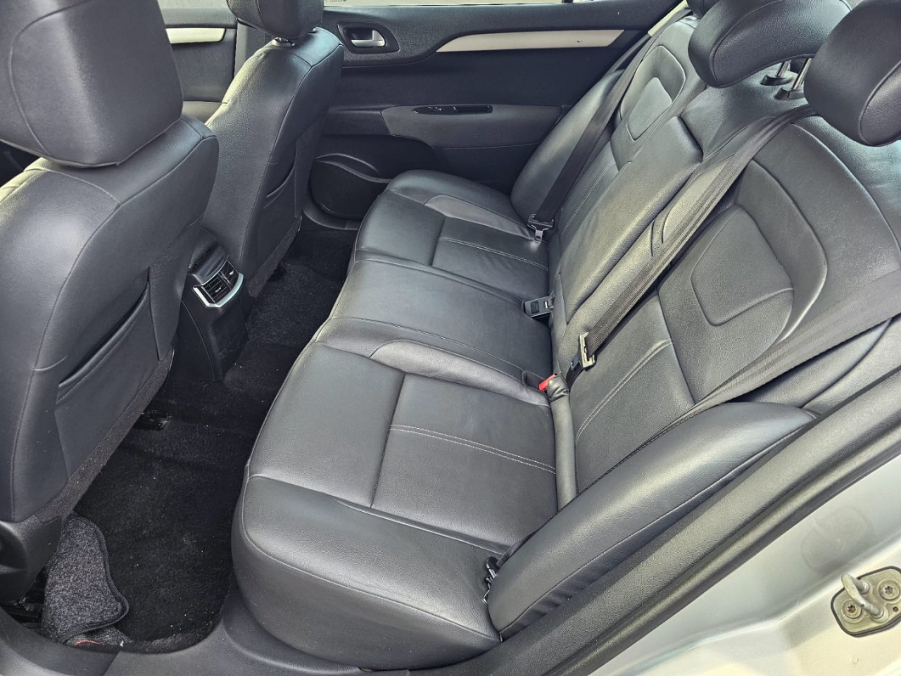 C4 Sedan 1.6 16V 4P LOUNGE TENDANCE THP TURBO AUTOMÁTICO