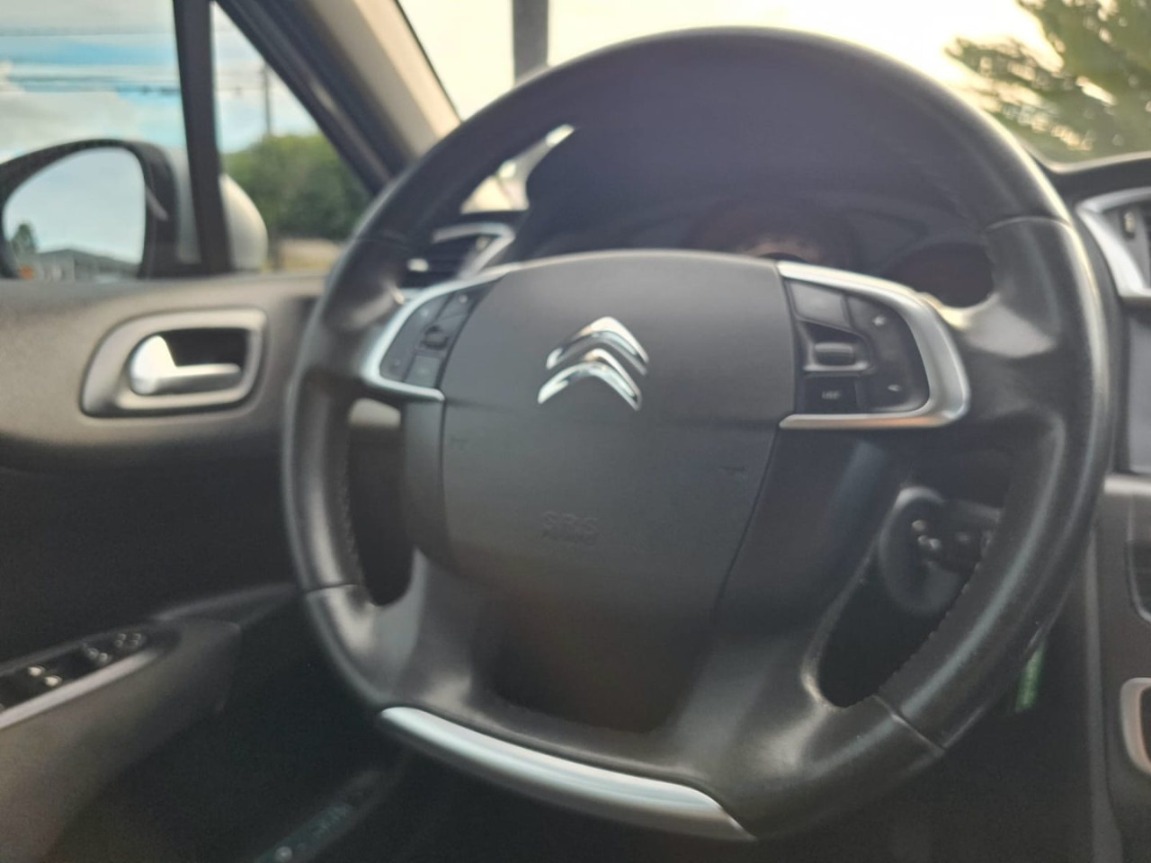 C4 Sedan 1.6 16V 4P LOUNGE TENDANCE THP TURBO AUTOMÁTICO