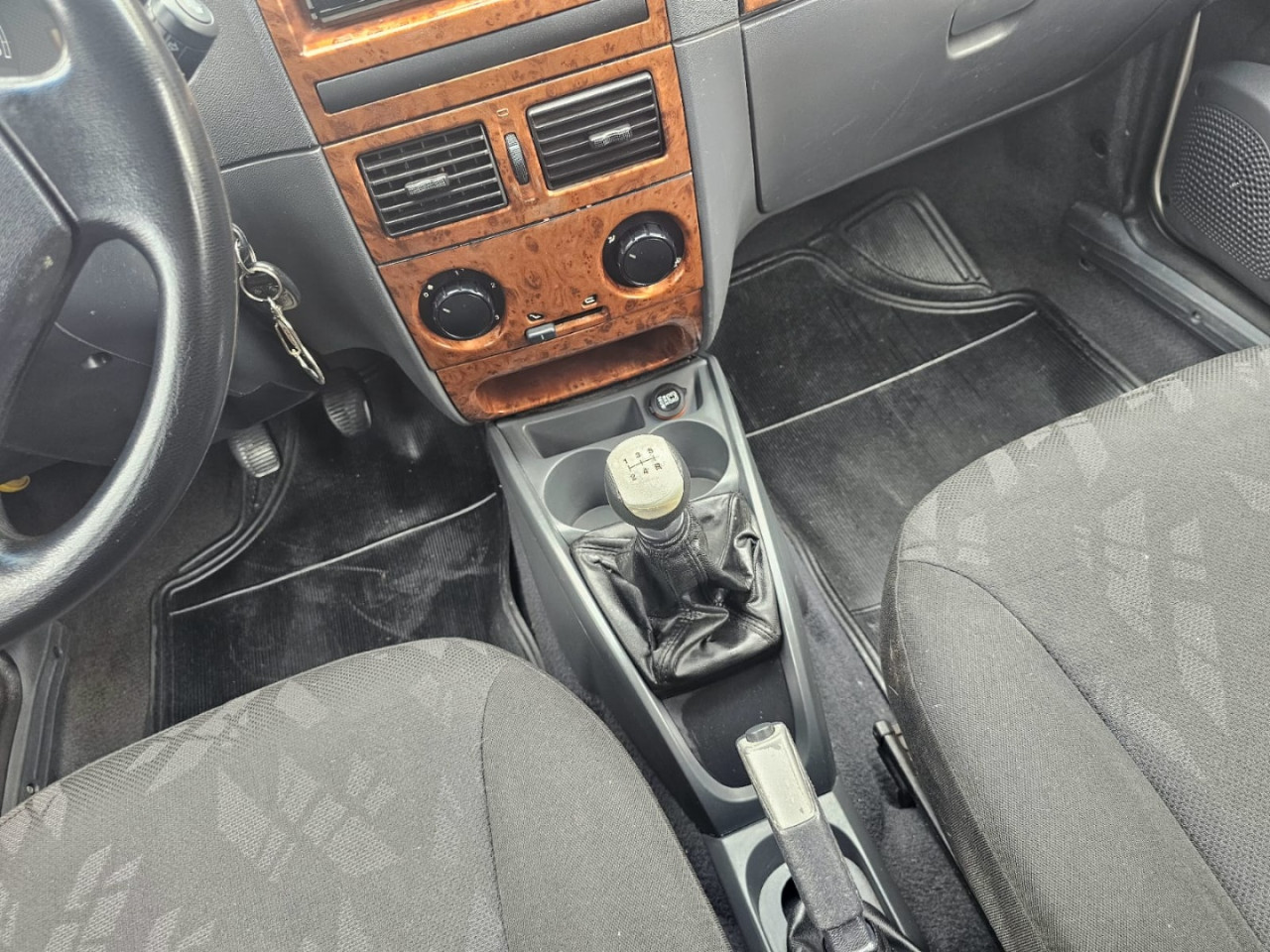 Siena 1.4 4P ELX FLEX