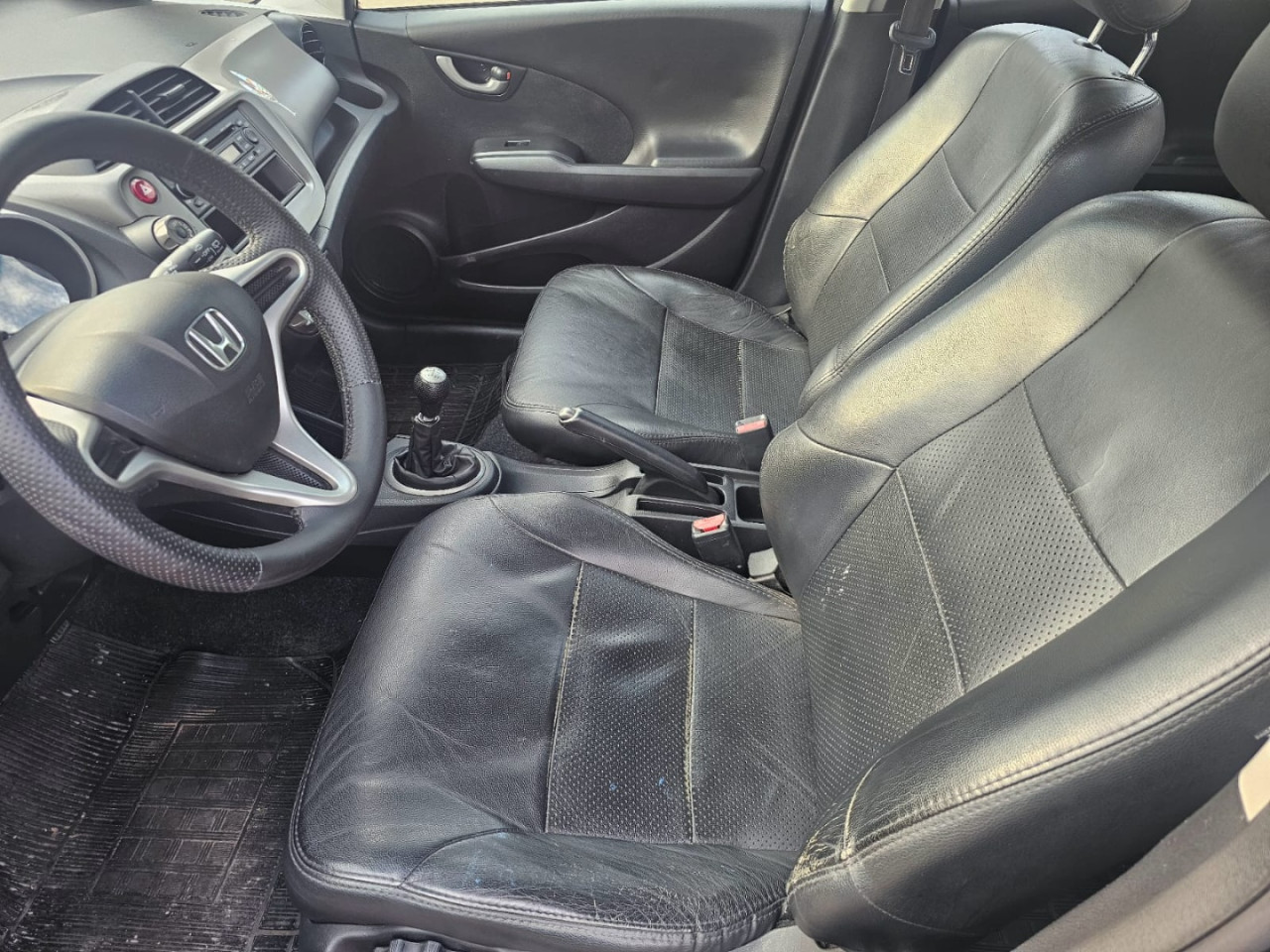 Fit 1.4 16V 4P LX FLEX