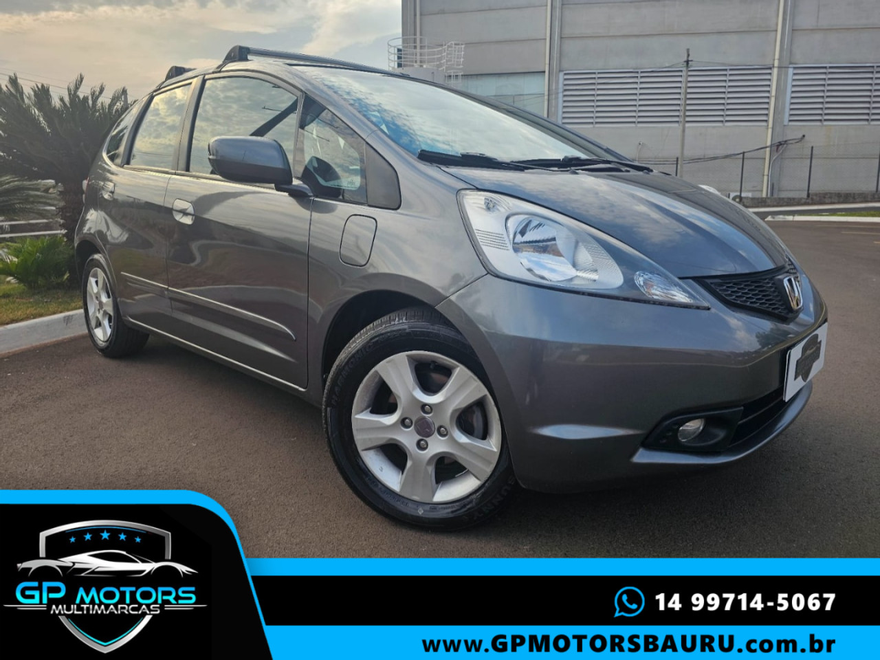 Fit 1.4 16V 4P LX FLEX