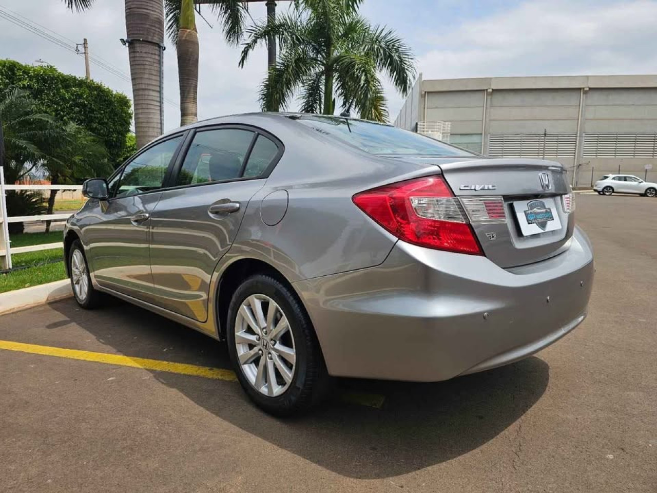 Civic 1.8 16V 4P LXS AUTOMÁTICO