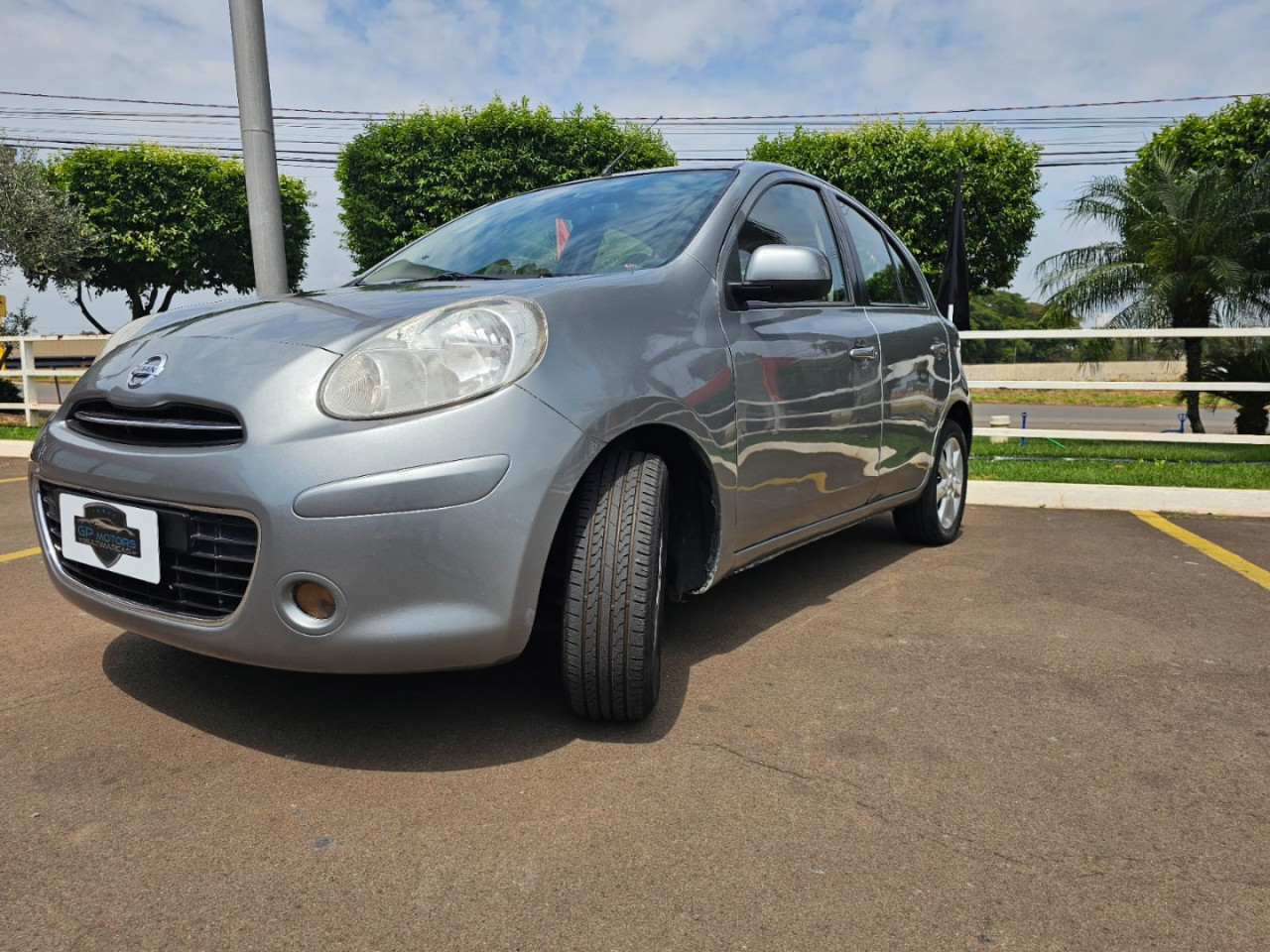 March 1.6 16V 4P SV FLEX