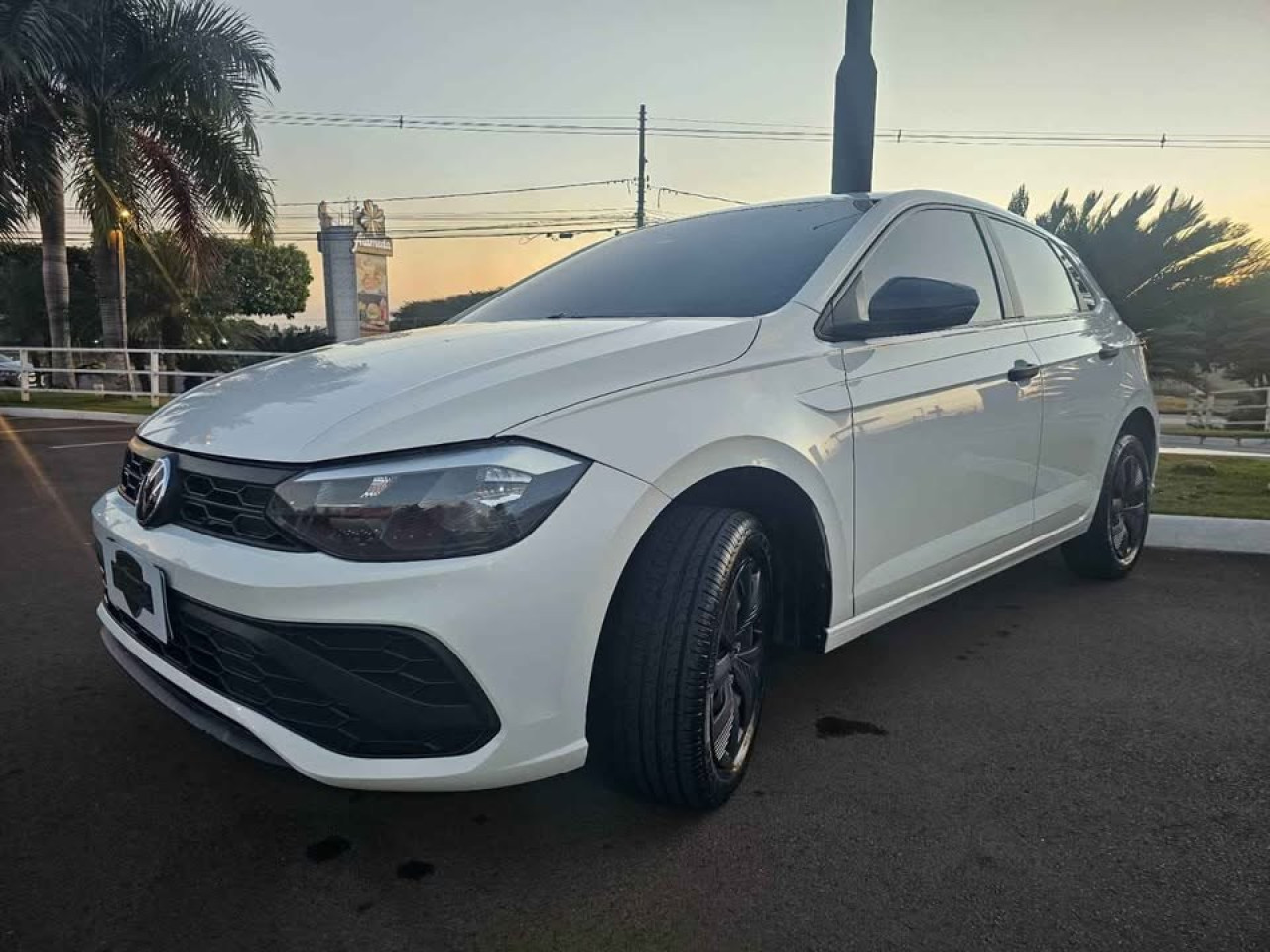 Polo Hatch 1.0 4P MPI TRACK