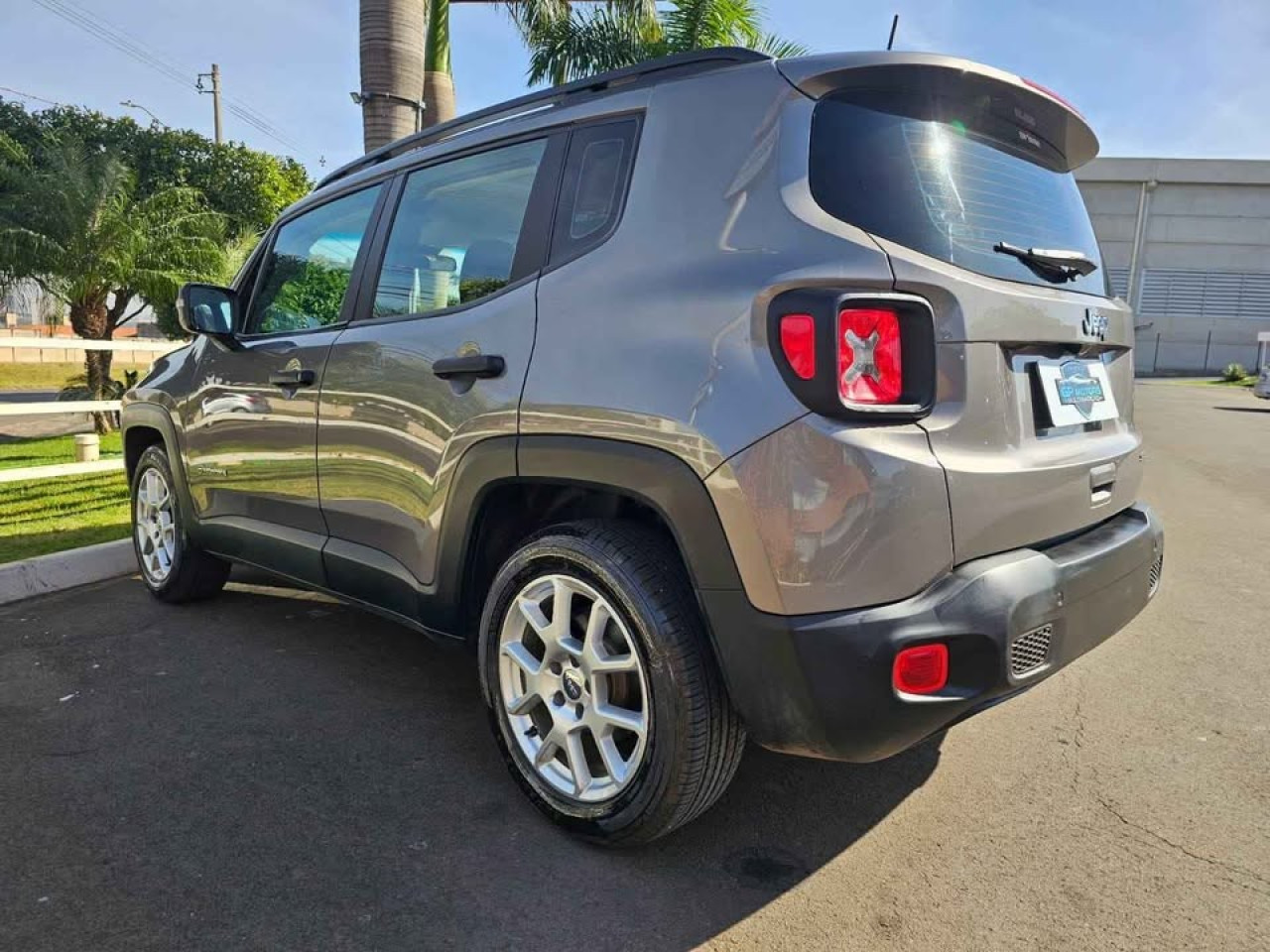 Renegade 1.8 16V 4P FLEX SPORT