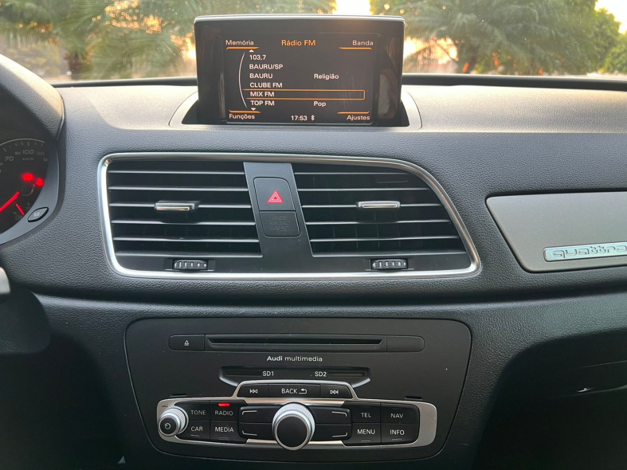 Q3 2.0 4P TFSI AMBIENTE QUATTRO S-TRONIC AUTOMÁTICO