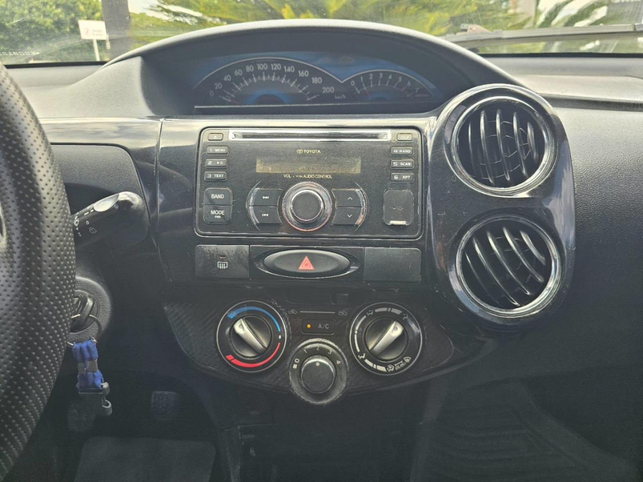 Etios Hatch 1.5 16V 4P FLEX XLS