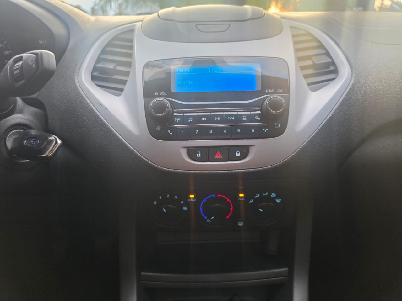 Ka + Sedan 1.0 12V 4P TI-VCT SE PLUS FLEX