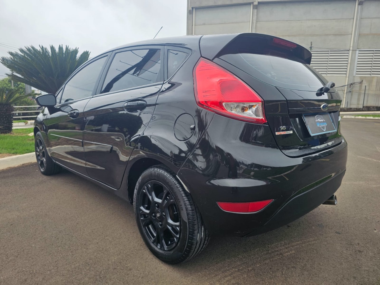 Fiesta Hatch 1.6 4P SE PLUS FLEX AUTOMÁTICO