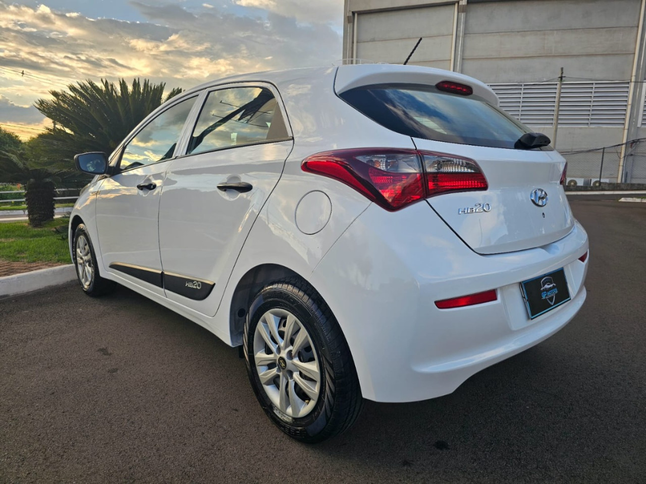 HB 20 Hatch 1.0 12V 4P FLEX UNIQUE