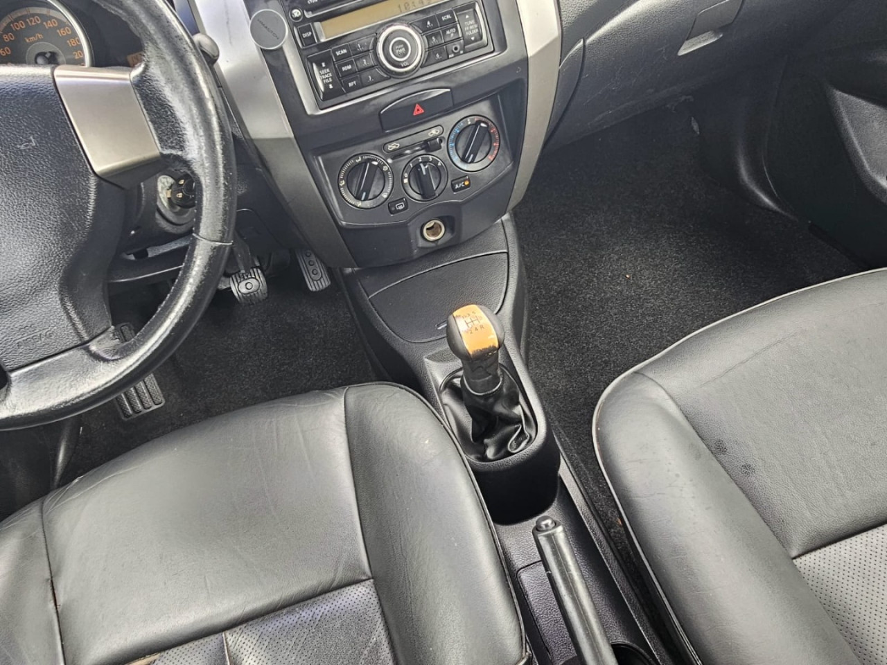 Livina 1.6 16V 4P S X-GEAR FLEX