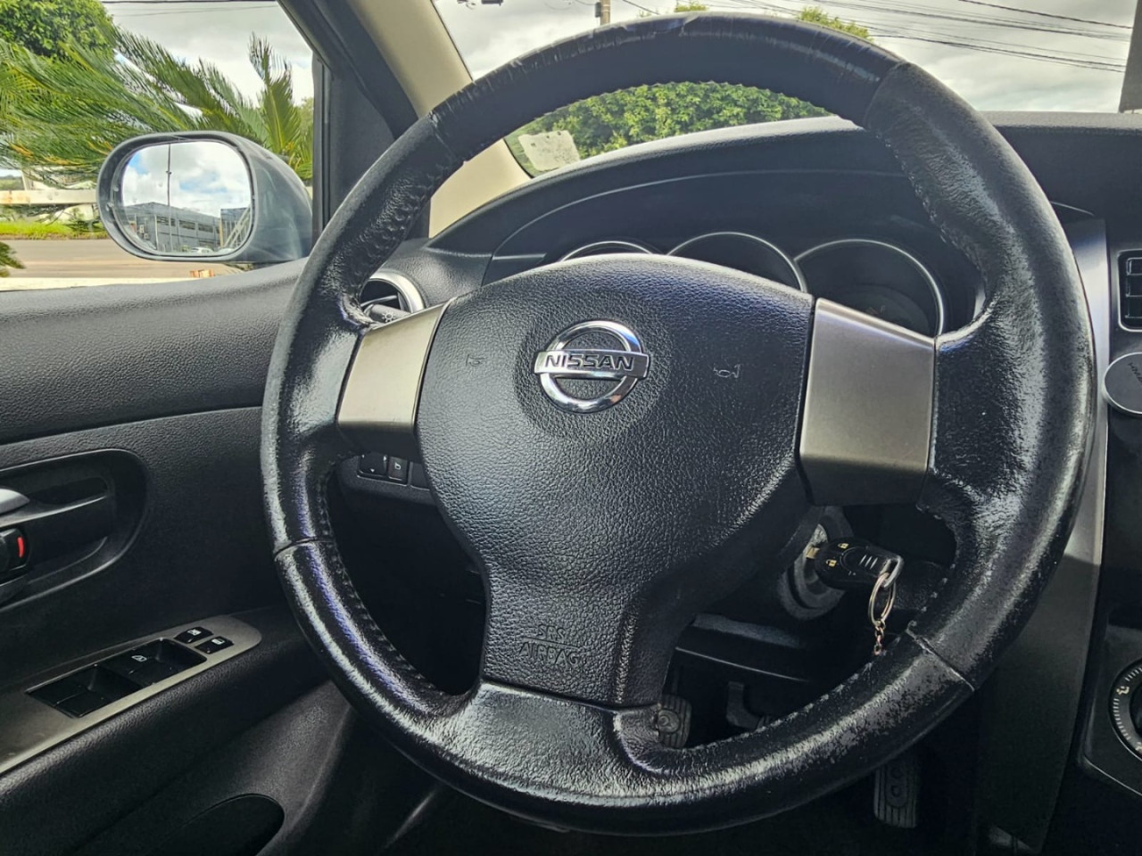 Livina 1.6 16V 4P S X-GEAR FLEX