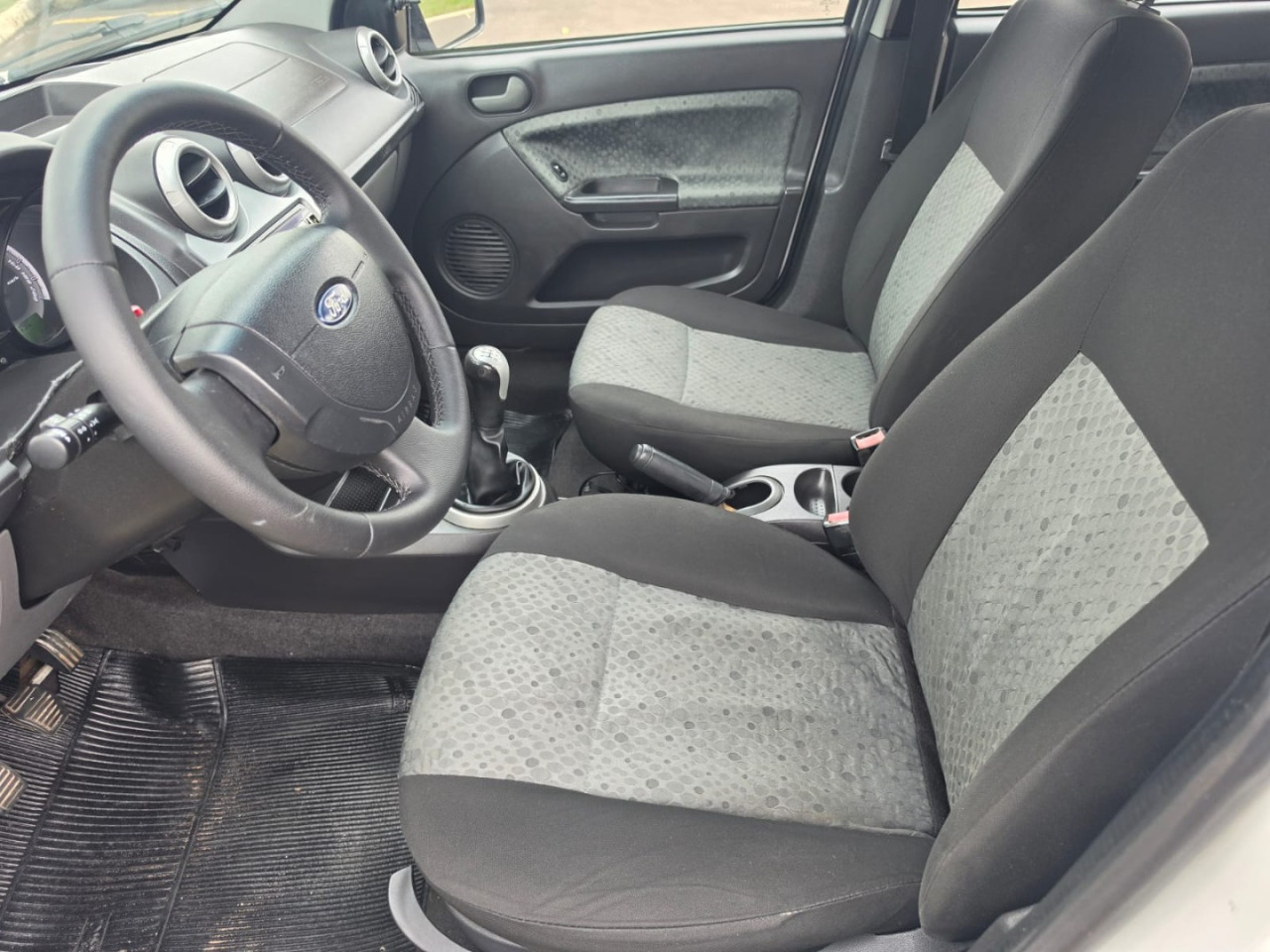 Fiesta Hatch 1.0 4P SE FLEX