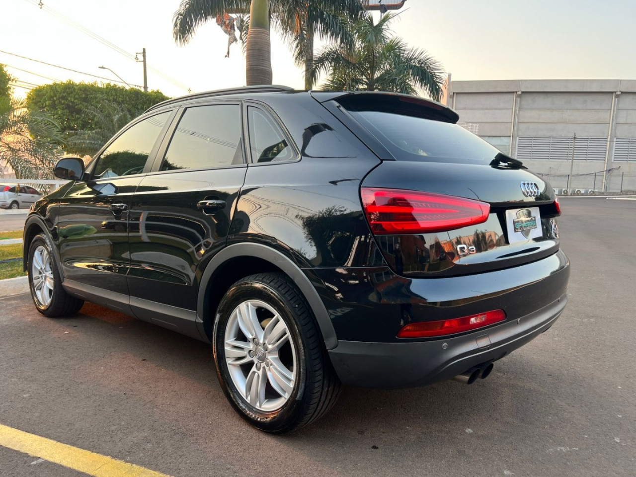 Q3 2.0 4P TFSI AMBIENTE QUATTRO S-TRONIC AUTOMÁTICO