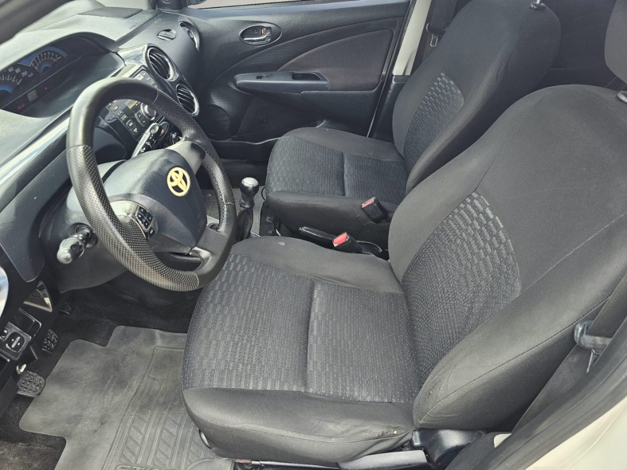 Etios Hatch 1.5 16V 4P FLEX XLS