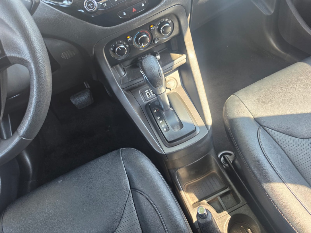 Ka + Sedan 1.5 12V 4P TI-VCT FLEX TITANIUM AUTOMÁTICO