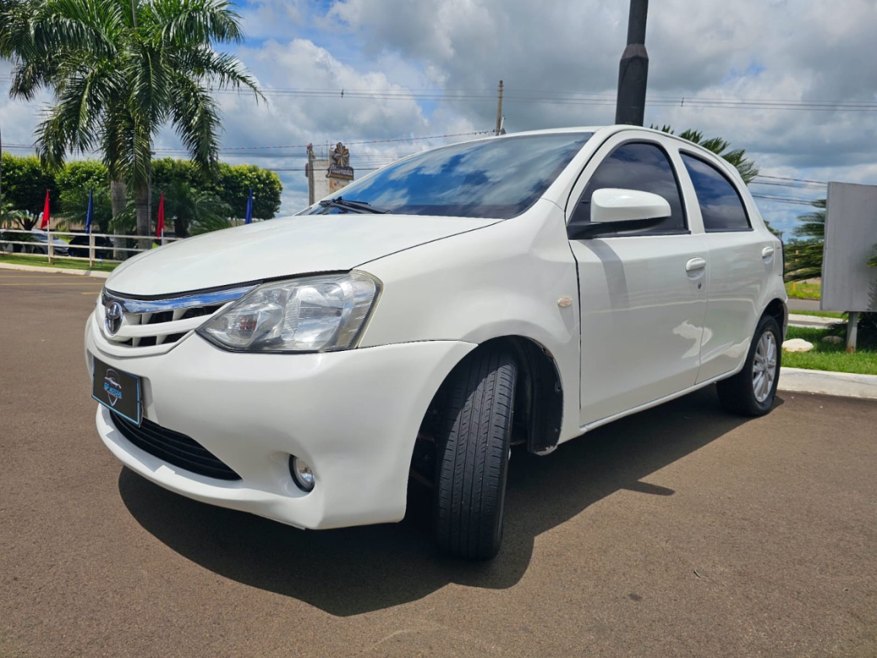 Etios Hatch 1.5 16V 4P FLEX XLS