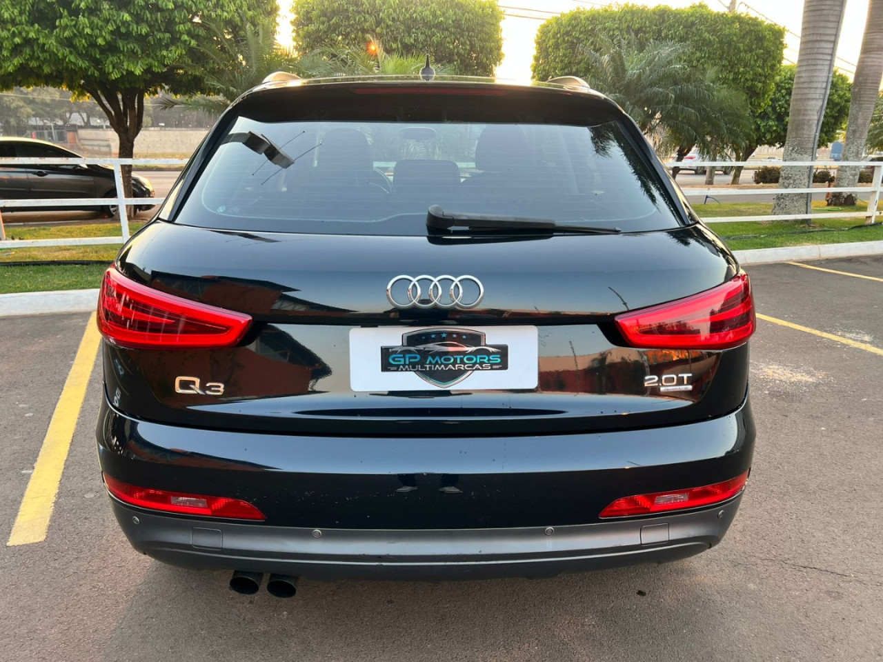 Q3 2.0 4P TFSI AMBIENTE QUATTRO S-TRONIC AUTOMÁTICO