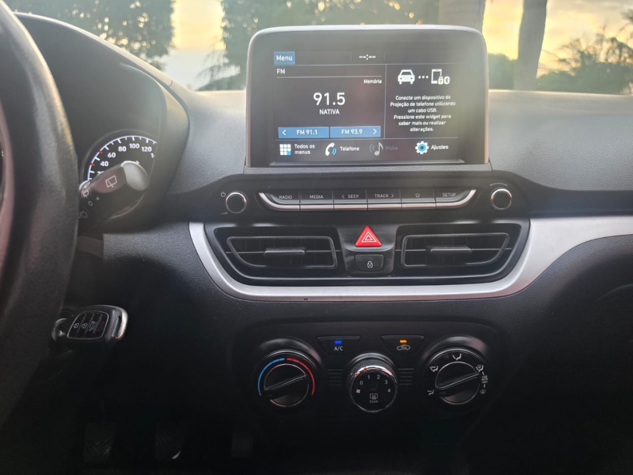 HB 20 Hatch 1.0 12V 4P FLEX VISION