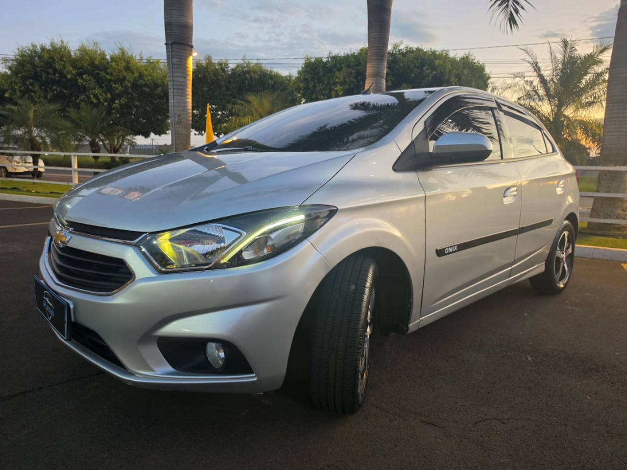 Onix Hatch 1.4 4P FLEX LTZ