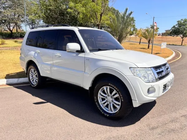 Pajero Full 3.2 HPE 4X4 16V TURBO INTERCOOLER