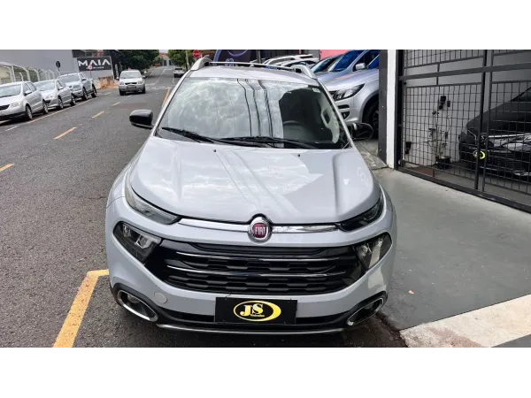 Toro 2.0 16V TURBO VOLCANO 4WD AT9