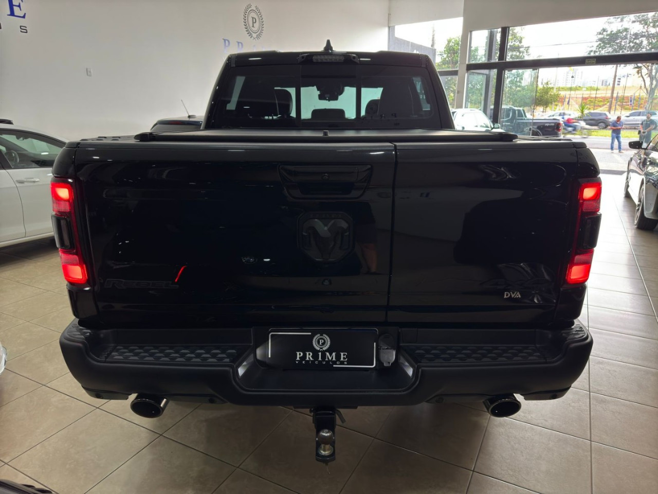 1500 5.7 V8 REBEL CABINE DUPLA 4X4 AUTOMÁTICO