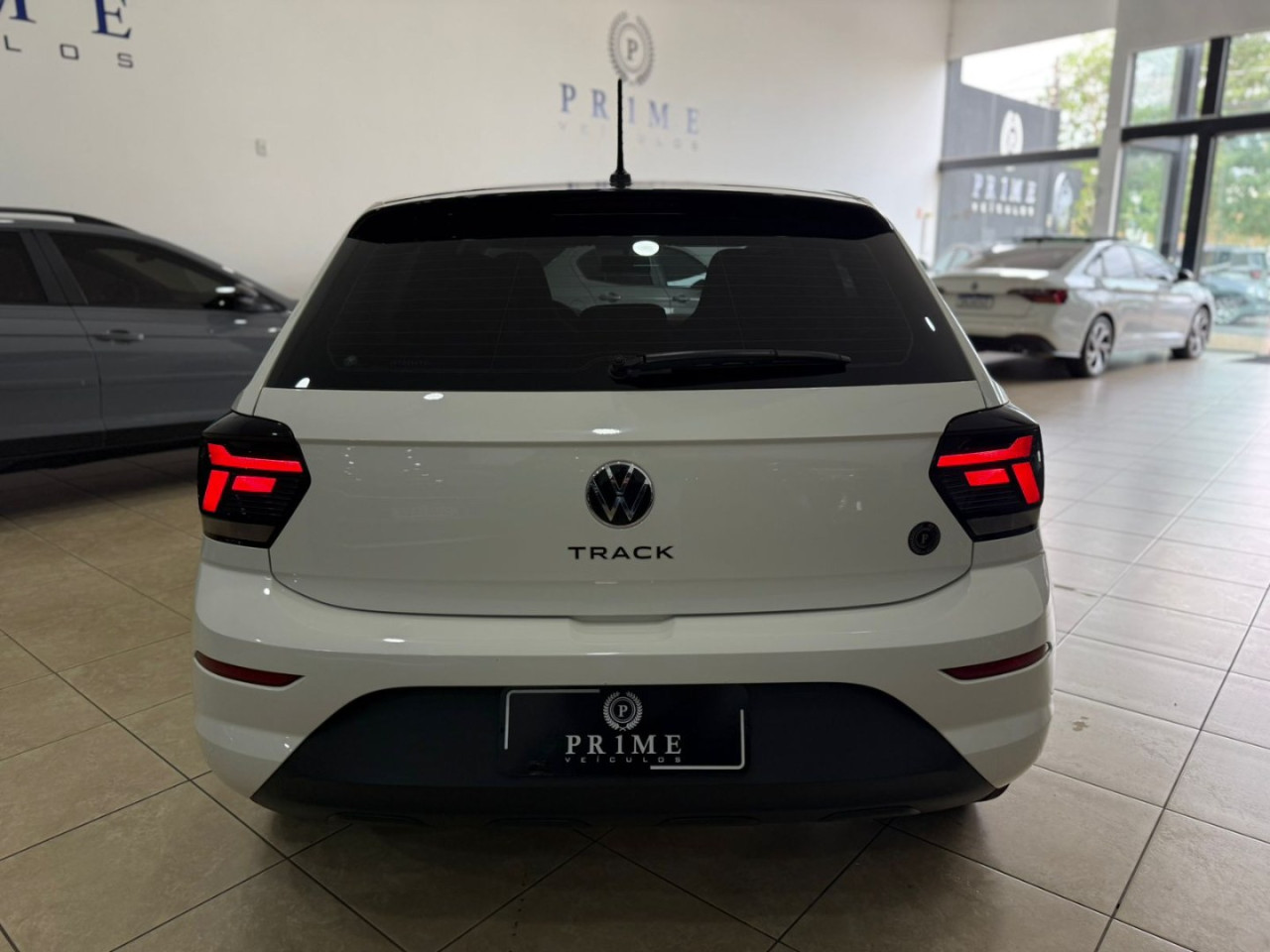 Polo Hatch 1.0 4P MPI TRACK