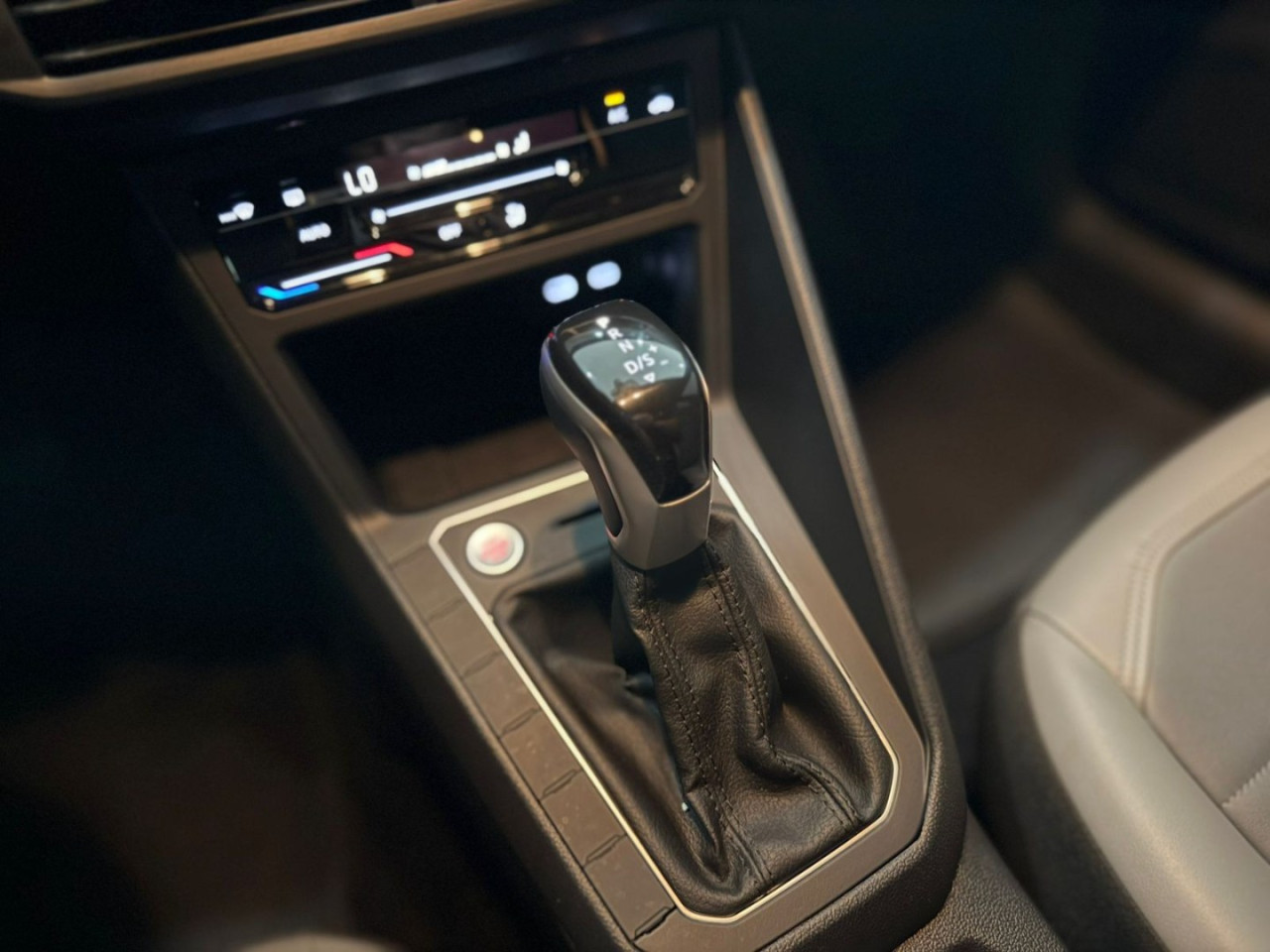 Nivus 1.0 4P FLEX 200 TSI HIGHLINE TURBO AUTOMÁTICO