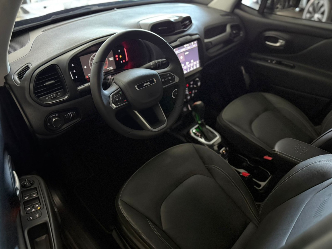 Renegade 1.3 16V 4P FLEX T270 LONGITUDE TURBO AUTOMÁTICO