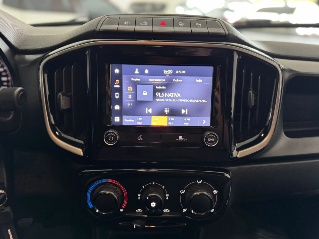 Strada 1.3 FIREFLY FLEX FREEDOM CABINE SIMPLES PLUS