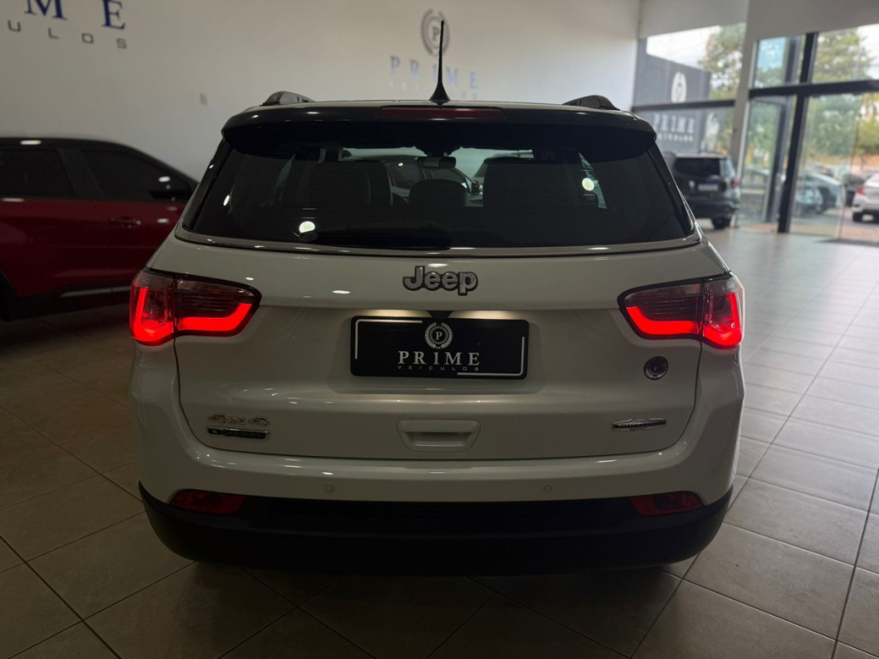 Compass 2.0 16V 4P LONGITUDE TURBO DIESEL 4X4 AUTOMÁTICO