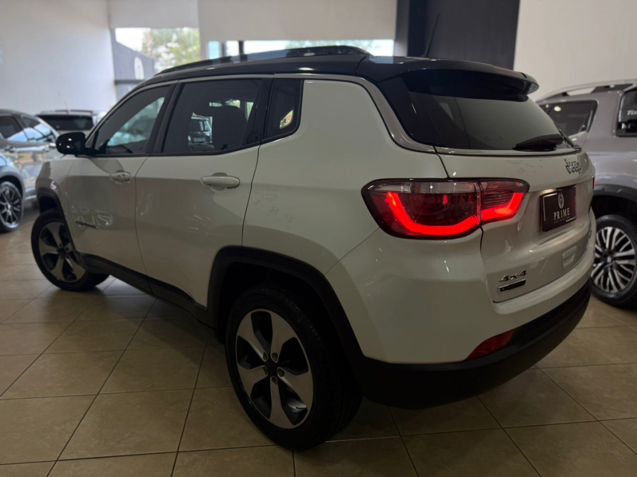 Compass 2.0 16V 4P LONGITUDE TURBO DIESEL 4X4 AUTOMÁTICO