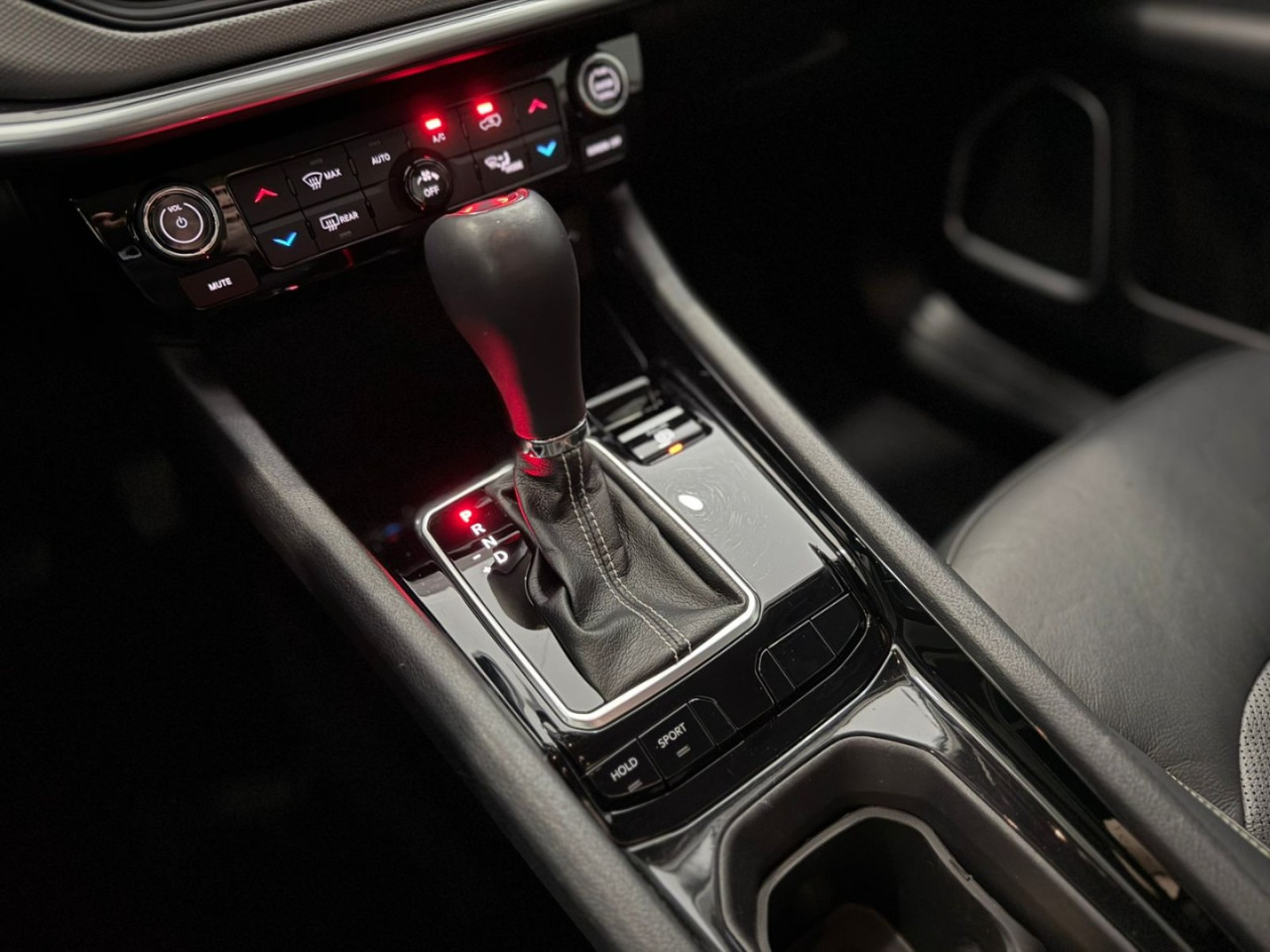 Compass 1.3 16V 4P FLEX LONGITUDE T270 TURBO AUTOMÁTICO