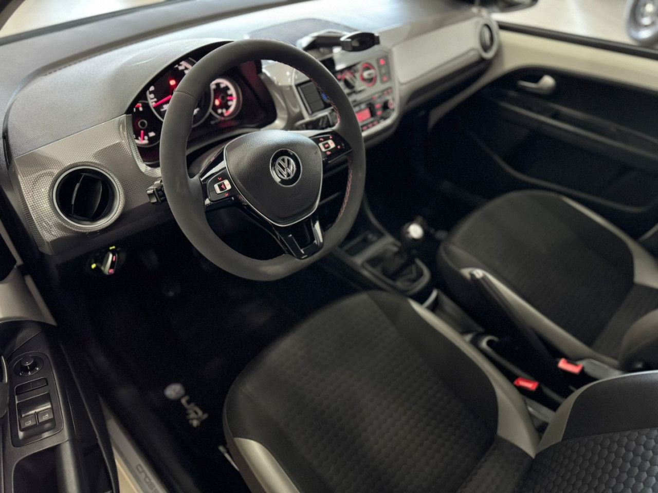 Cross UP 1.0 12V 4P TSI FLEX