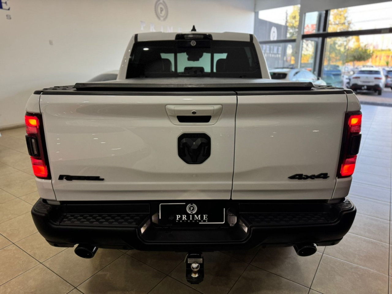 1500 5.7 V8 REBEL CABINE DUPLA 4X4 AUTOMÁTICO