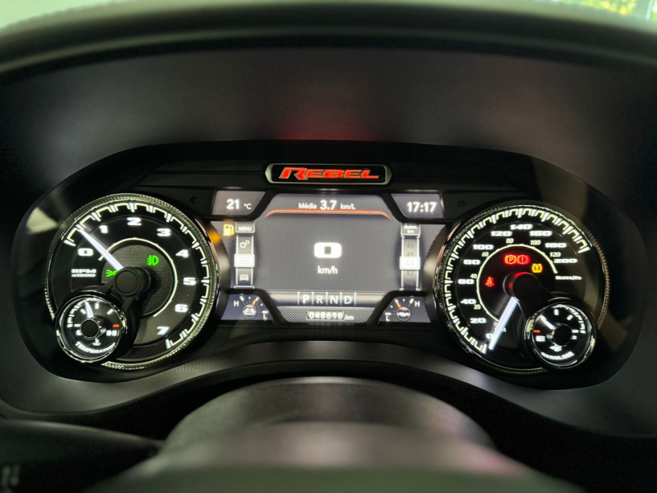1500 5.7 V8 REBEL CABINE DUPLA 4X4 AUTOMÁTICO