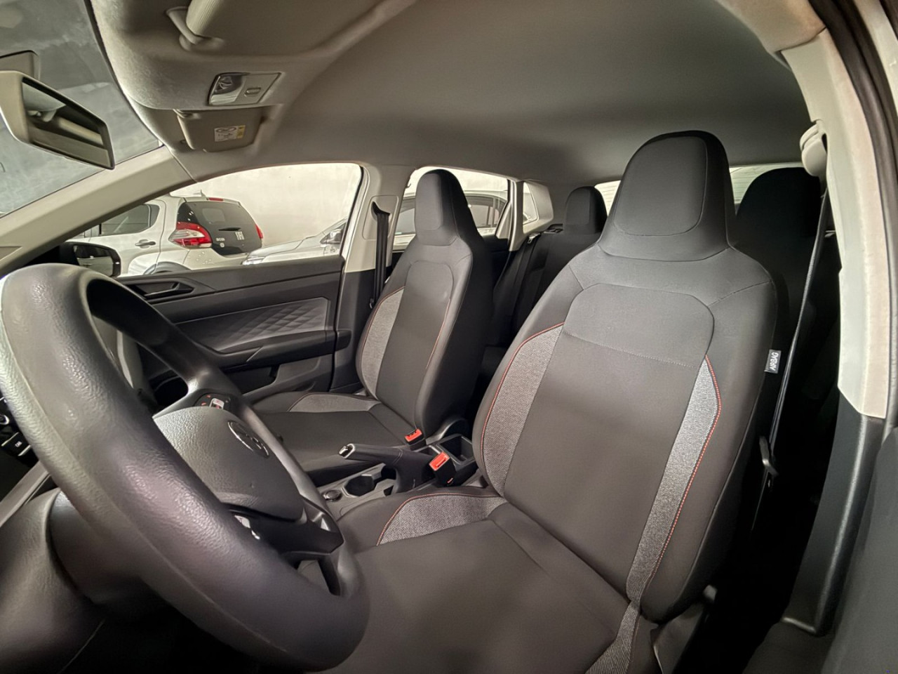 Polo Hatch 1.0 4P MPI TRACK