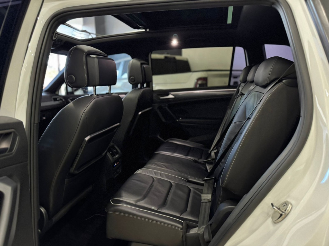 Tiguan 2.0 16V 4P FSI R-LINE TURBO AUTOMÁTICO