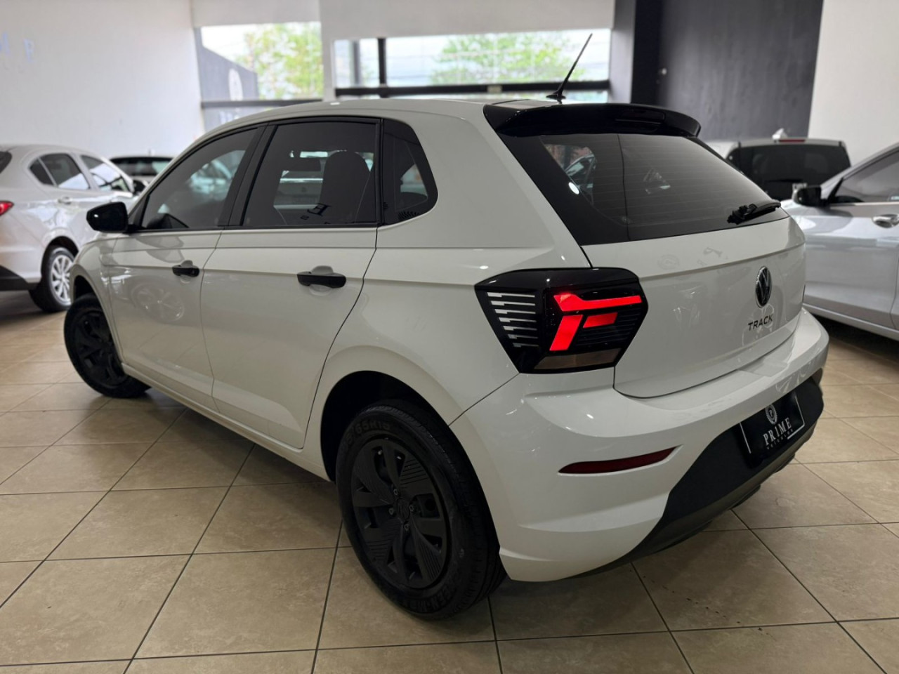 Polo Hatch 1.0 4P MPI TRACK