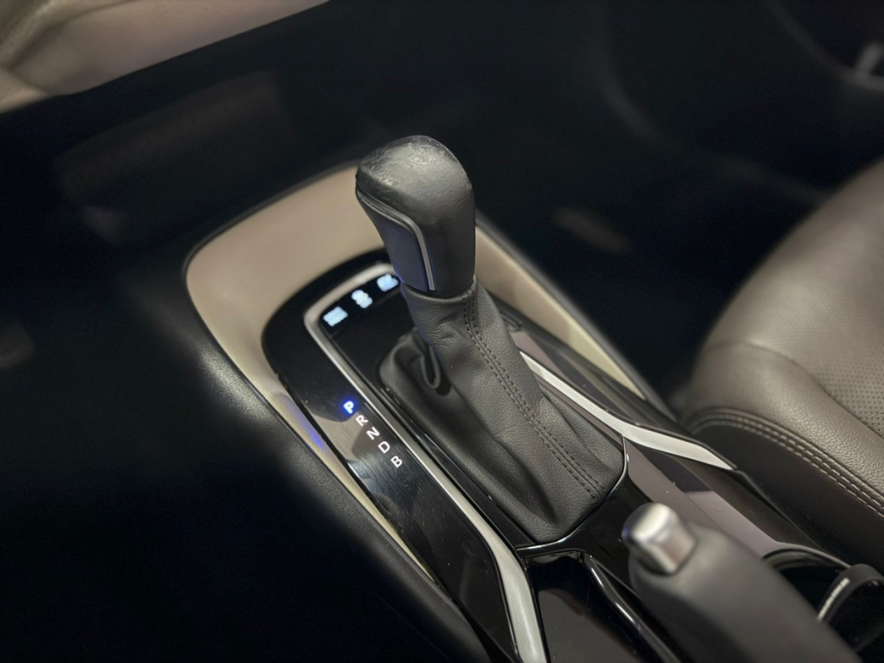 Corolla 1.8 16V 4P FLEX HÍBRIDO ALTIS A PREMIUM AUTOMÁTICO CVT