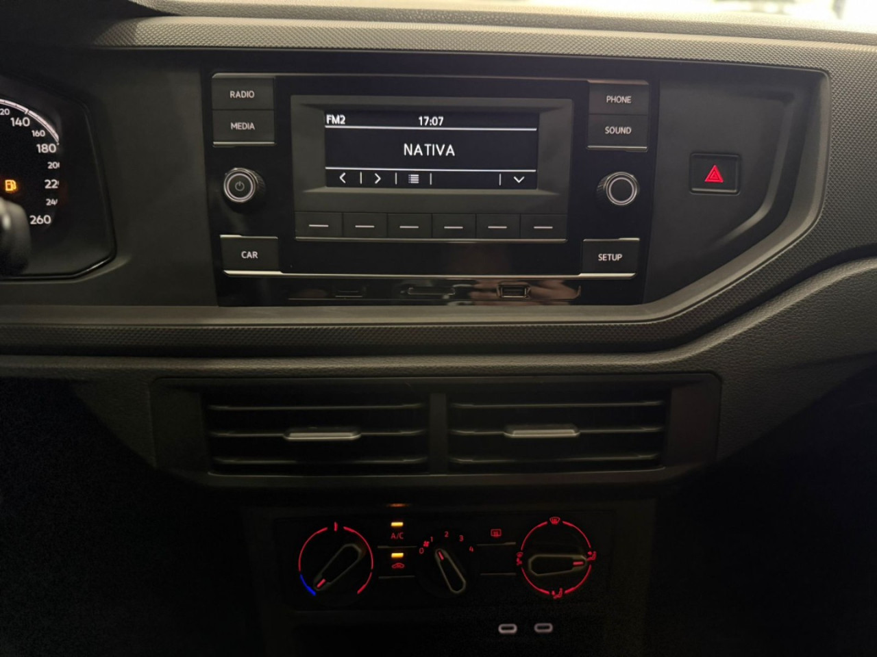 Polo Hatch 1.0 4P MPI TRACK