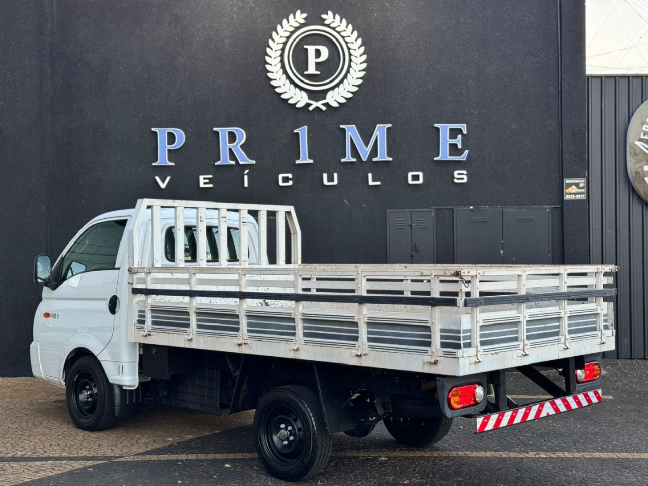 HR 2.5 TCI HD DIESEL CARROCERIA DE MADEIRA