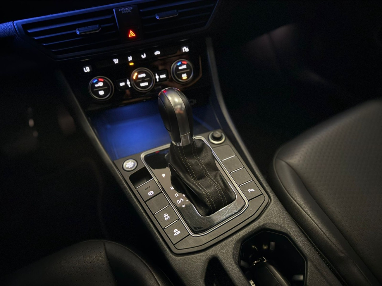 Jetta 1.4 4P 250 TSI R-LINE AUTOMÁTICO