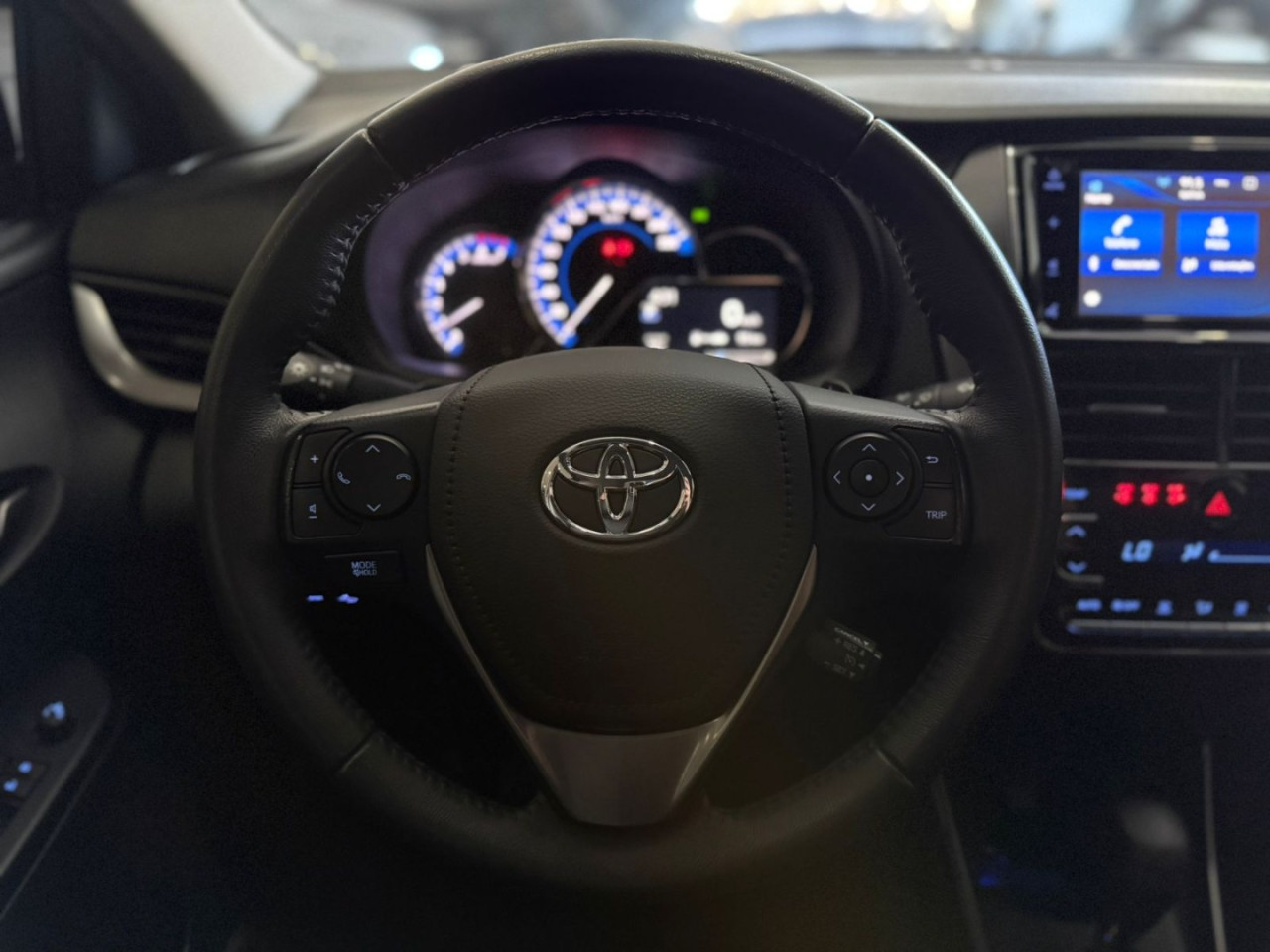 Yaris Sedan 1.5 16V 4P FLEX XS MULTIDRIVE AUTOMÁTICO CVT